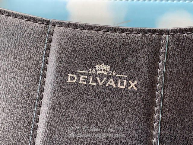 DELVAUX女包 國寶級包包 Magritte限量版 藍天白雲 德爾沃女手提包 Dv0020藍天白雲 淺藍色馬蹄扣  fcs1313